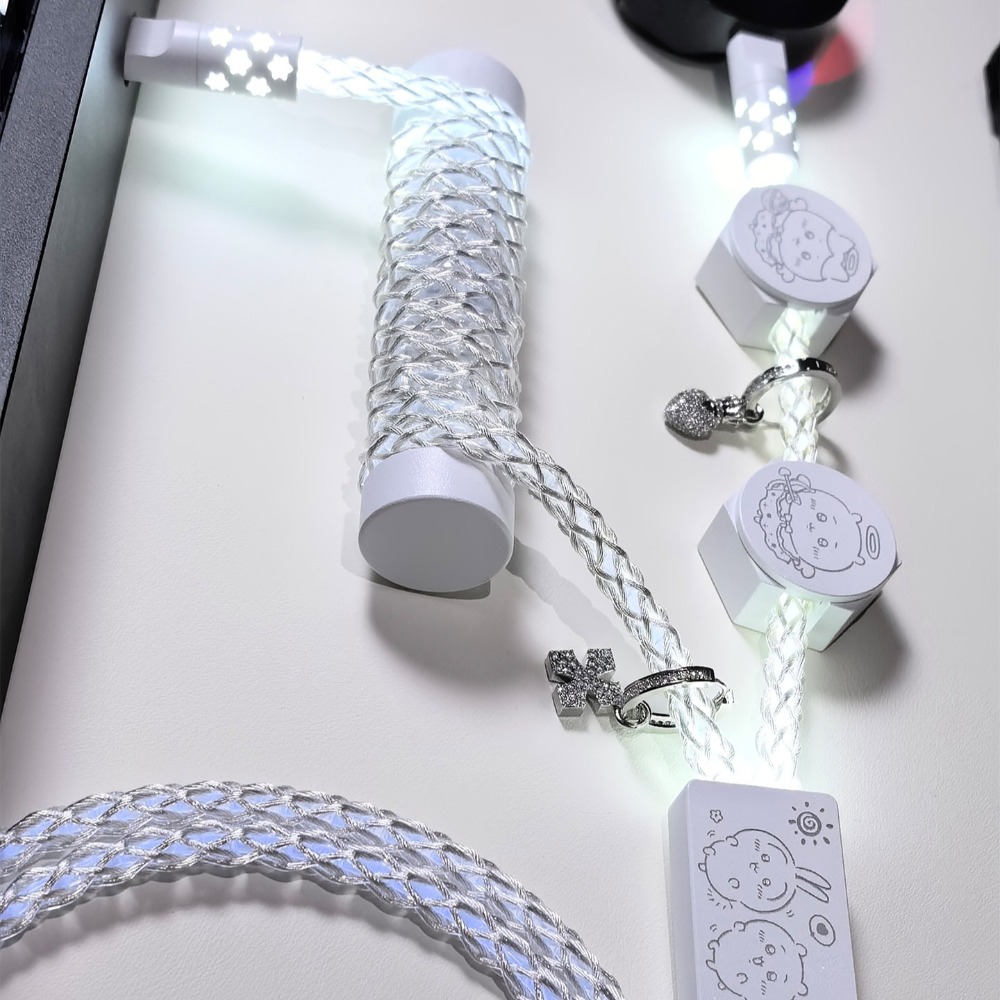 Gaming Accessories White - Cable Magnético para Teclado con Luz